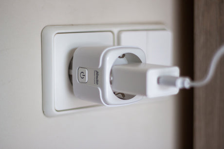 1460263|SMART-PLUG20 3